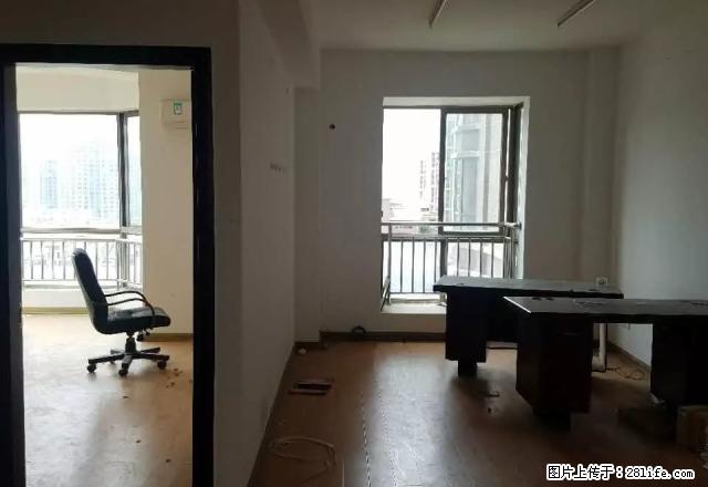 东湖御景 办公装修出租 东三彩 楼层很棒 有空调 办公桌 - 房屋出租 - 房屋租售 - 宁德分类信息 - 宁德28生活网 nd.28life.net